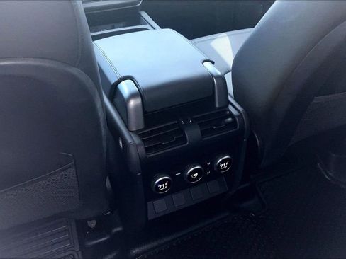 Used 2023 Land Rover Defender 110 V8 AWD/4WD image 25