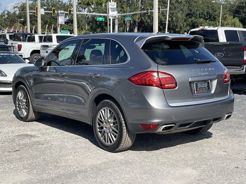 Used 2014 Porsche Cayenne Diesel Platinum Edition image 9