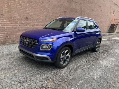 Used 2025 Hyundai Venue SEL