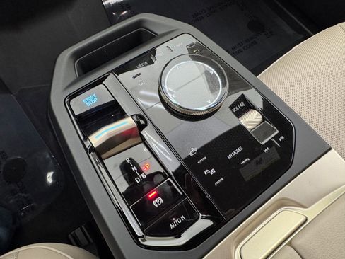 Used 2024 BMW iX xDrive50 w/ Sport Package image 32