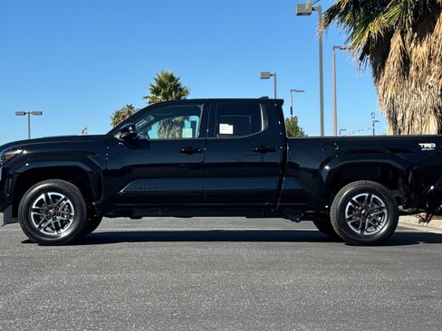 New 2025 Toyota Tacoma TRD Sport image 7