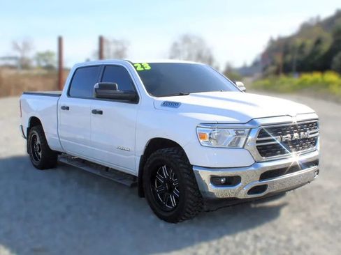 Used 2023 RAM 1500 Big Horn AWD/4WD image 1