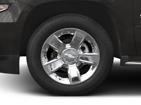 Used 2016 Chevrolet Suburban LTZ image 13