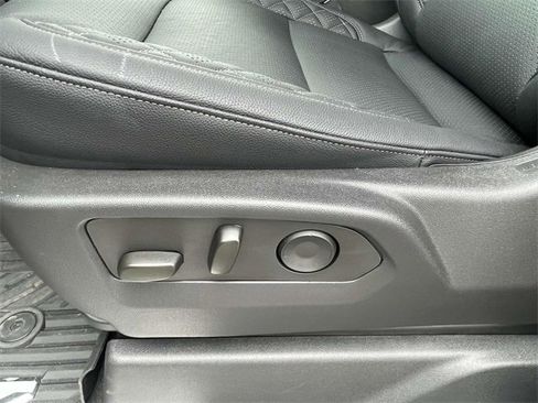 Used 2023 Chevrolet Silverado 1500 RST image 14