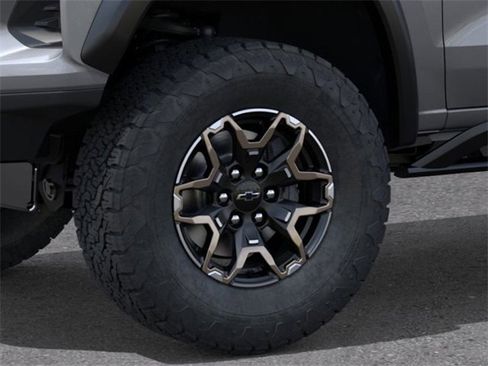 New 2026 Chevrolet Colorado ZR2 image 9