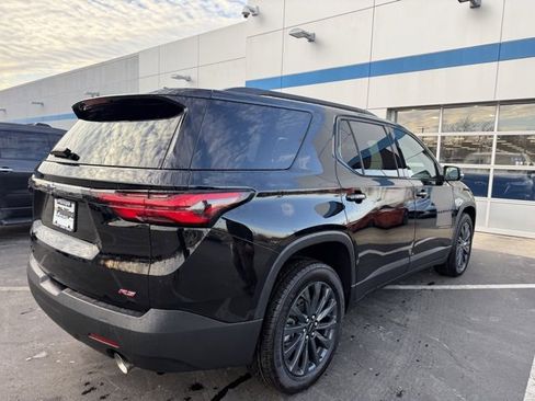 Certified 2023 Chevrolet Traverse RS w/ LPO, Floor Liner Package image 9