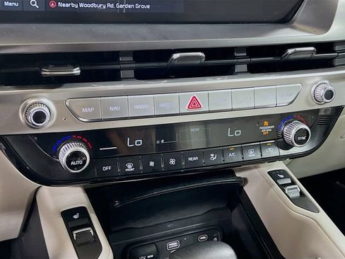 Certified 2023 Kia Telluride S image 16