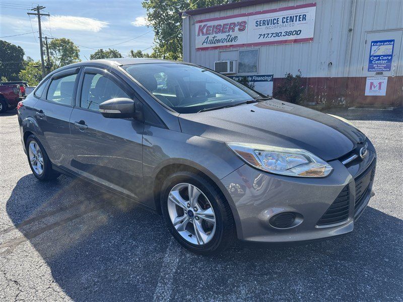 Used 2014 Ford Focus SE FWD image 3
