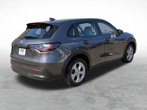 Certified 2023 Honda HR-V LX image 6