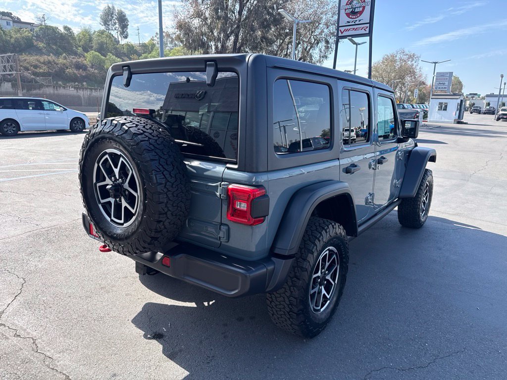 Certified 2025 Jeep Wrangler Unlimited Rubicon w/ Convenience Group AWD/4WD image 8