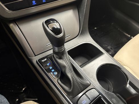 Used 2017 Hyundai Sonata SE image 17