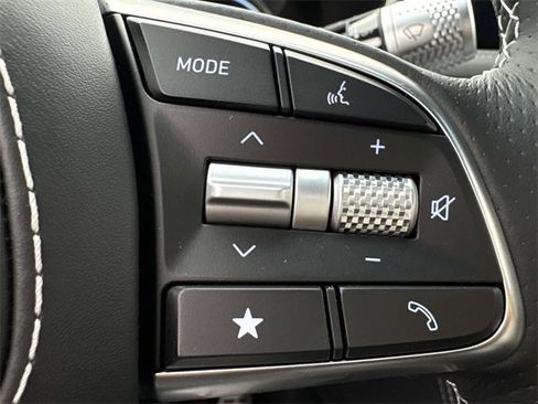 Used 2025 Genesis G70 3.3T Advanced w/ Sport Prestige Package image 15