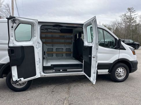 Used 2023 Ford Transit 250 Low Roof AWD w/ Exterior Upgrade Package image 12
