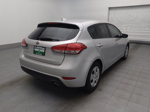 Used 2017 Kia Forte LX FWD image 9