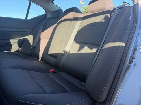 Used 2019 Nissan Altima 2.5 S FWD image 13
