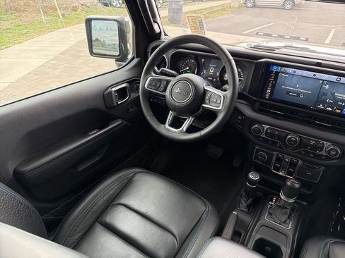 Used 2024 Jeep Wrangler High Altitude AWD/4WD image 12