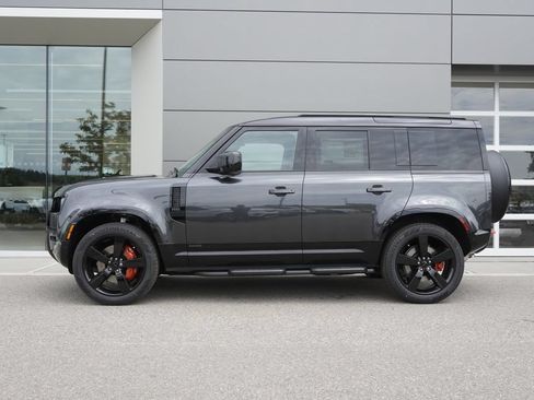 New 2026 Land Rover Defender 110 X AWD/4WD image 8