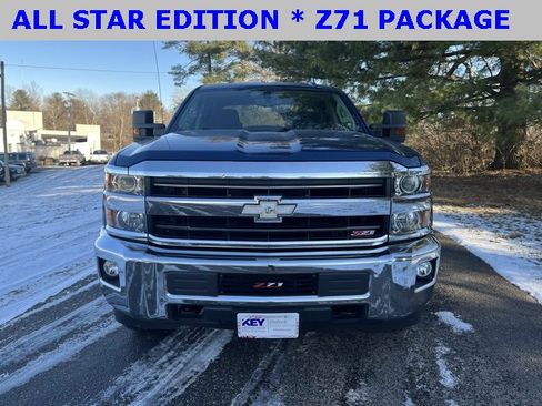 Used 2019 Chevrolet Silverado 2500 LT w/ All Star Edition image 9