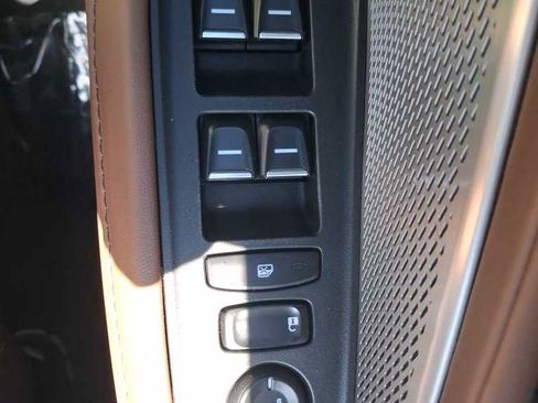 Used 2024 Acura MDX SH-AWD w/ Technology Package image 16