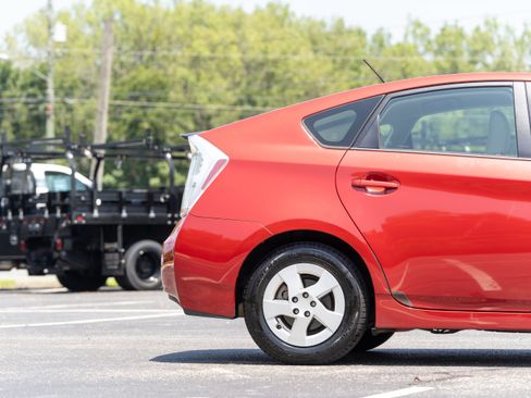 Used 2010 Toyota Prius Two FWD image 6