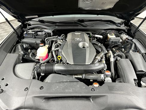Used 2016 Lexus RC 200t RWD image 28