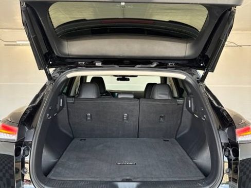 Certified 2025 Nissan Murano SV AWD/4WD image 22