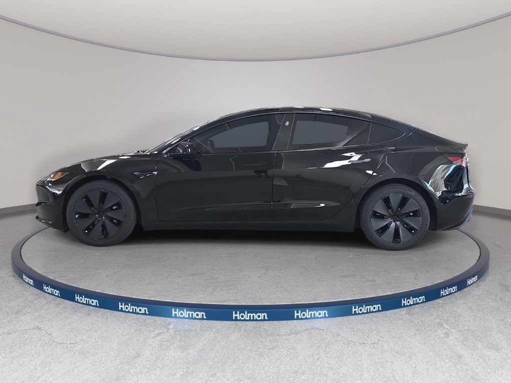 Used 2024 Tesla Model 3 Standard Range RWD image 11