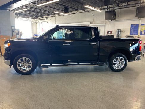 Used 2023 Chevrolet Silverado 1500 LTZ image 4