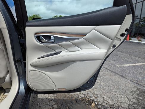 Used 2011 INFINITI M37 x w/ Deluxe Touring Pkg AWD/4WD image 38