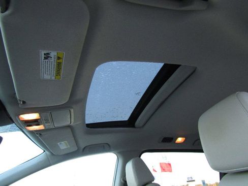 Used 2025 Honda Odyssey EX-L image 12