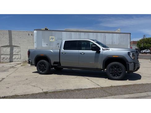 New 2026 GMC Sierra 2500 AT4 w/ AT4 Premium Plus Package AWD/4WD image 4