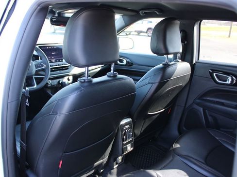 Used 2025 Jeep Compass Trailhawk w/ Trailer Tow Group image 26