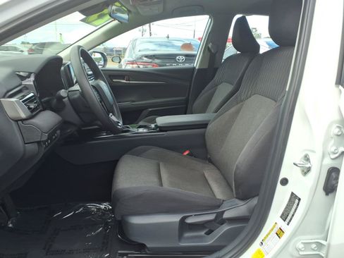 Certified 2025 Toyota Camry LE FWD image 14