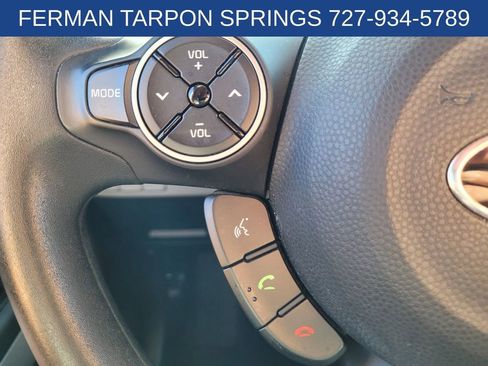 Used 2018 Kia Soul Base 4D Hatchback image 28