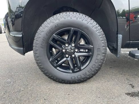Used 2019 Chevrolet Silverado 1500 Custom Trail Boss AWD/4WD image 29