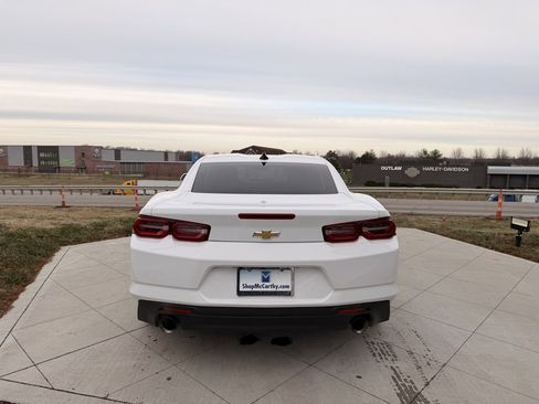 Used 2019 Chevrolet Camaro LT image 8