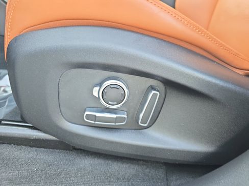 Used 2024 Jaguar F-PACE R-Dynamic S image 27