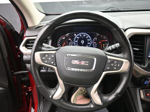 Used 2022 GMC Acadia Denali w/ Denali Ultimate Package AWD/4WD image 17
