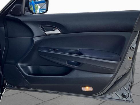 Used 2011 Honda Accord SE image 22