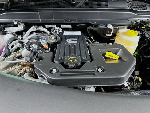 New 2026 RAM 3500 Tradesman AWD/4WD image 18