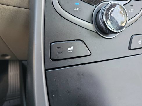 Used 2014 Hyundai Elantra Limited w/ Option Group 03 FWD image 21