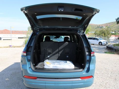 New 2026 Jeep Grand Cherokee L Limited AWD/4WD image 11
