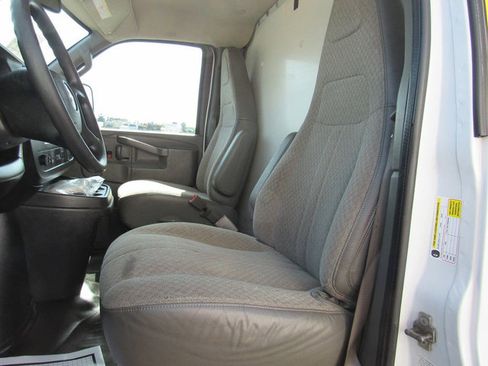 Used 2021 Chevrolet Express 3500 RWD image 27