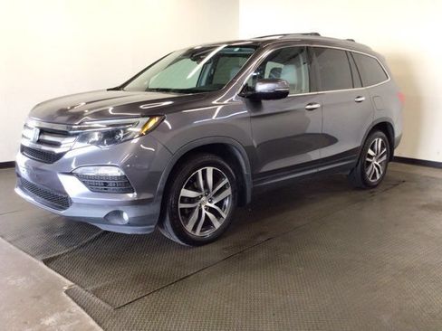 Used 2017 Honda Pilot Elite image 3