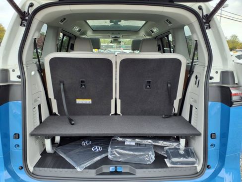 New 2025 Volkswagen ID. Buzz 1st Edition image 13