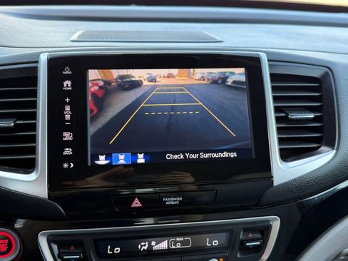 Used 2017 Honda Pilot Touring image 59