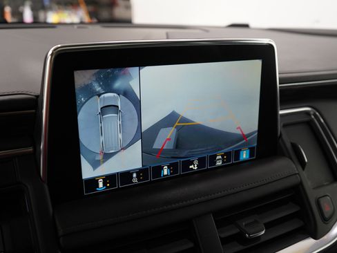 Used 2021 Chevrolet Tahoe Z71 image 24