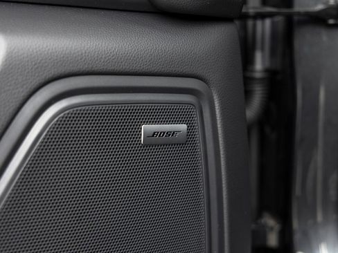 Certified 2026 Porsche Macan AWD/4WD image 24