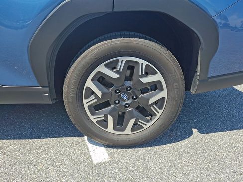 Certified 2025 Subaru Forester Premium w/ Convenience Package #1 AWD/4WD image 8