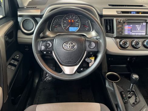 Used 2015 Toyota RAV4 LE image 14